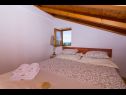 Maisons de vacances Bože - 10m from the sea: H(10+2) Drvenik Mali (Île de Drvenik Mali) - Riviera de Trogir  - Croatie  - H(10+2): chambre &agrave; coucher