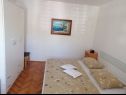 Appartements Anka- comfortable and affordable A2(3+2), A1(6) Marina - Riviera de Trogir  - Appartement - A1(6): chambre &agrave; coucher