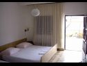 Appartements Per - 80 m from beach: SA2(2+1), A5(3), A6(2+1), A45(8), SA3(3), A7(2+1) Marina - Riviera de Trogir  - Studio appartement - SA2(2+1): intérieur