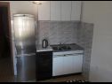 Appartements Per - 80 m from beach: SA2(2+1), A5(3), A6(2+1), A45(8), SA3(3), A7(2+1) Marina - Riviera de Trogir  - Appartement - A45(8): cuisine