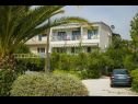 Appartements Arc - 5 M From Beach: A1 Green (2+2), A2 Yellow (2+2), A3 Red (2+2), SA4 Blue (2+2) Poljica (Marina) - Riviera de Trogir  - maison