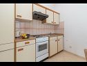 Appartements Vin - 40 m from sea: A1 (4+1), A2 (2+2), A3 (2+2) Seget Donji - Riviera de Trogir  - Appartement - A3 (2+2): cuisine