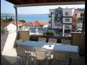 Appartements Milka - 100m from the sea A1(4), A2(2+1) Seget Donji - Riviera de Trogir  - terrasse commune
