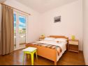 Appartements Žar - free parking A1(4+1), A2(2+2), A3(2+2), A4(4+1) Seget Vranjica - Riviera de Trogir  - Appartement - A1(4+1): chambre &agrave; coucher
