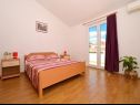 Appartements Žar - free parking A1(4+1), A2(2+2), A3(2+2), A4(4+1) Seget Vranjica - Riviera de Trogir  - Appartement - A4(4+1): chambre &agrave; coucher