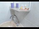 Appartements Vesna - comfortable: A1(4+1) Trogir - Riviera de Trogir  - Appartement - A1(4+1): salle de bain W-C