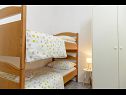 Appartements Vesna - comfortable: A1(4+1) Trogir - Riviera de Trogir  - Appartement - A1(4+1): chambre &agrave; coucher