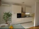 Appartements Marin1 - near pebble beach: A1(2+2), A2(2+2) Trogir - Riviera de Trogir  - Appartement - A2(2+2): cuisine salle à manger