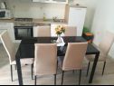 Appartements Marija - 10m from beach: A1(4+1), A2(6), A3(6+2) Trogir - Riviera de Trogir  - Appartement - A1(4+1): cuisine salle à manger