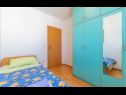 Appartements Mare - comfortable apartment : A1(5), A2(5) Trogir - Riviera de Trogir  - Appartement - A1(5): chambre &agrave; coucher
