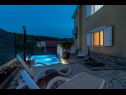 Appartements Vera - with nice view: A2-prvi kat (6), A1-prizemlje(4), A3-potkrovlje(6) Trogir - Riviera de Trogir  - piscine