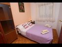 Appartements Mare - comfortable apartment : A1(5), A2(5) Trogir - Riviera de Trogir  - Appartement - A2(5): chambre &agrave; coucher