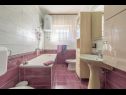 Appartements Kosta - 70m from sea : A1(2+1), A2(4+2) Vinisce - Riviera de Trogir  - Appartement - A2(4+2): salle de bain W-C