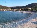 Appartements Marino - with parking : A1(4+2), A2(4+2) Vinisce - Riviera de Trogir  - plage