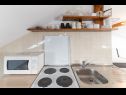 Appartements Tiho - 10m from the beach: SA1 potkrovlje(2+1), A2 1. kat(4+1) Preko - Île de Ugljan  - Studio appartement - SA1 potkrovlje(2+1): cuisine