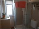 Appartements Fuzu - 50 m from sea: A2(2+1), SA3(2) Bibinje - Riviera de Zadar  - salle de bain W-C