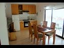 Appartements Davor - 20m from sea : A1(2+2), A2(2+2), A3(6) Mali Iz (Île de Iz) - Riviera de Zadar  - Appartement - A2(2+2): cuisine salle à manger