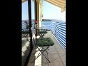 Appartements Davor - 20m from sea : A1(2+2), A2(2+2), A3(6) Mali Iz (Île de Iz) - Riviera de Zadar  - Appartement - A2(2+2): terrasse
