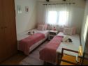 Appartements Vlatkica - 10 m from beach: A1 Vlatkica(4), A2 Lea(4) Maslenica - Riviera de Zadar  - Appartement - A2 Lea(4): chambre