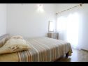 Appartements Oasis A1(4+2), A2(2+2), A3(2+2) Nin - Riviera de Zadar  - Appartement - A3(2+2): chambre &agrave; coucher