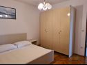 Appartements Stosa - with parking : A1(2+1), A2(2+1), A3(3+3) Nin - Riviera de Zadar  - Appartement - A2(2+1): chambre &agrave; coucher