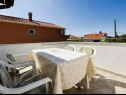Appartements Mimi - free parking and barbecue: A1(2+2), A2(2+2) Nin - Riviera de Zadar  - Appartement - A1(2+2): terrasse