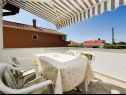 Appartements Mimi - free parking and barbecue: A1(2+2), A2(2+2) Nin - Riviera de Zadar  - Appartement - A1(2+2): terrasse