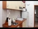 Appartements Mari - 100 m from beach: A1(4), A2(4) Petrcane - Riviera de Zadar  - Appartement - A1(4): cuisine