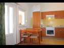 Appartements Ante - 50m from the sea: A1 plavi(2+2), A2 zuti(2+2) Posedarje - Riviera de Zadar  - Appartement - A2 zuti(2+2): cuisine salle à manger
