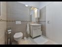 Maisons de vacances Ani 1 - with pool : H(6) Privlaka - Riviera de Zadar  - Croatie  - H(6): salle de bain W-C