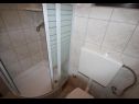 Appartements Andrija - with great view: A1(2), A2(4), A3(4+1), A4(2+1) Rtina - Riviera de Zadar  - Appartement - A4(2+1): salle de bain W-C