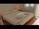 Appartements Dobri - 500 m from beach: A5(2), A4(2+2), A3(2+2), A2(2+2), A6(2+1) Sabunike - Riviera de Zadar  - Appartement - A4(2+2): chambre &agrave; coucher