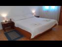 Appartements Dobri - 500 m from beach: A5(2), A4(2+2), A3(2+2), A2(2+2), A6(2+1) Sabunike - Riviera de Zadar  - Appartement - A3(2+2): chambre &agrave; coucher