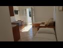 Appartements Dobri - 500 m from beach: A5(2), A4(2+2), A3(2+2), A2(2+2), A6(2+1) Sabunike - Riviera de Zadar  - Appartement - A3(2+2): séjour
