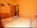 Appartements Mari - 30m from the sea: A1(3+1), A2(3+1), A3(3+1) Seline - Riviera de Zadar  - Appartement - A3(3+1): chambre &agrave; coucher