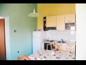 Appartements Darko - 30 m from beach : A2(3+1), A4(3), SA5(3) Sukosan - Riviera de Zadar  - Appartement - A4(3): cuisine salle à manger