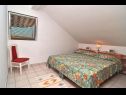 Appartements Jerimih - 120 m from sea: A1(4+1), A3(4+1), A4(4+1) Sukosan - Riviera de Zadar  - Appartement - A3(4+1): chambre &agrave; coucher