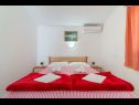 Maisons de vacances Seagull H(10) Vir - Riviera de Zadar  - Croatie  - H(10): chambre &agrave; coucher