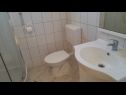 Appartements Vanja - terrace & BBQ A1(4+2), A2(4+1) Vir - Riviera de Zadar  - Appartement - A1(4+2): salle de bain W-C