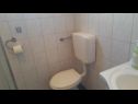 Appartements Vanja - terrace & BBQ A1(4+2), A2(4+1) Vir - Riviera de Zadar  - Appartement - A2(4+1): salle de bain W-C