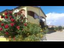 Appartements Vanja - terrace & BBQ A1(4+2), A2(4+1) Vir - Riviera de Zadar  - maison