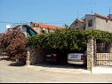 Appartements Jase A1 Jasminka(3+1) Zadar - Riviera de Zadar  - stationnement (maison et environs)