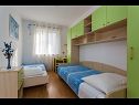 Appartements Petar - 50 m from sea: A1(4+2) Zadar - Riviera de Zadar  - Appartement - A1(4+2): chambre &agrave; coucher