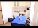Appartements et chambres Jagoda - comfy and cozy : A1 Lijevi (3+2), A2 Desni (3+2), R1(4) Zadar - Riviera de Zadar  - Appartement - A2 Desni (3+2): cuisine salle à manger