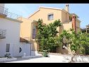 Appartements et chambres Jagoda - comfy and cozy : A1 Lijevi (3+2), A2 Desni (3+2), R1(4) Zadar - Riviera de Zadar  - maison