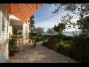 Maisons de vacances Villa Petar 1 - 10m from sea: H(4) Zadar - Riviera de Zadar  - Croatie  - H(4): terrasse