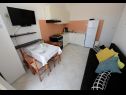 Appartements Ankica - 150 m from beach: A1(2+2), A2(5), A3(4+1), A4(2+2) Zadar - Riviera de Zadar  - Appartement - A2(5): séjour