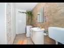 Appartements Jasnica - elegant and comfortable: A1(2+2) Zaton (Zadar) - Riviera de Zadar  - Appartement - A1(2+2): salle de bain W-C