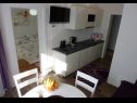 Appartements Sunny by the Sea APP1(2), SAPP2(2), APP3(2+1), APP4(4+1) Zaton (Zadar) - Riviera de Zadar  - Appartement - APP1(2): cuisine salle à manger
