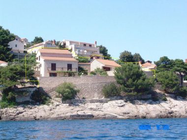 Appartements et chambres Ref - 20 m from sea : 1 - A1(4+1), 2 - A2(2+1), 3 - R1(2), 4 - R2(2) Baie Puntinak (Selca) - Île de Brac  - Croatie 